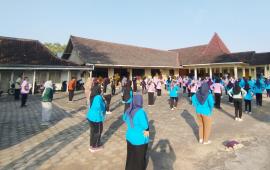 Meriahnya Senam Germas Jumat Pagi di Karangrejek