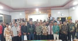 Ketua RT, RW, dan LPMP se-Karangrejek Terima Seragam Lurik